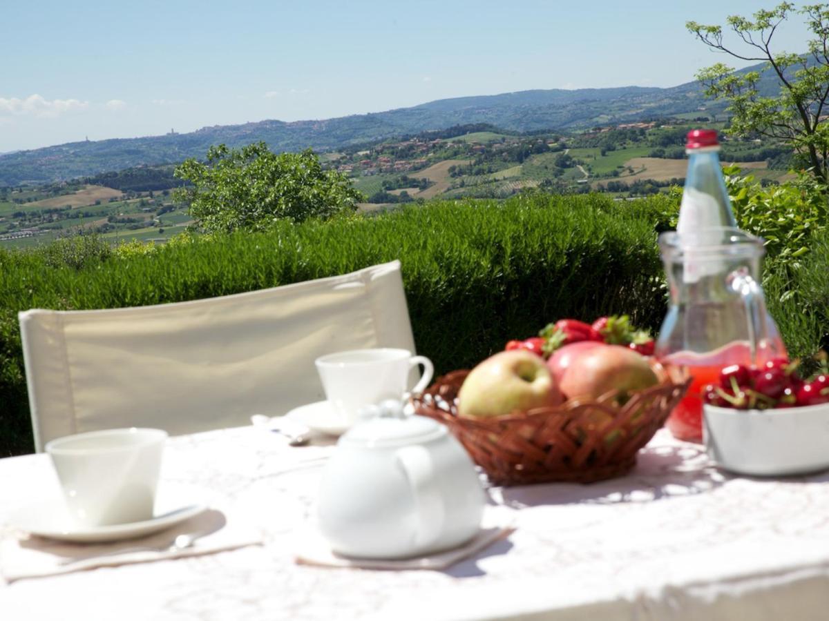 Agriturismo Le Colombe Asís Habitación foto